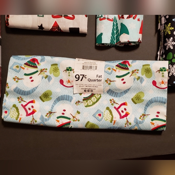 Christmas Fabric Bundle - Picture 9 of 10